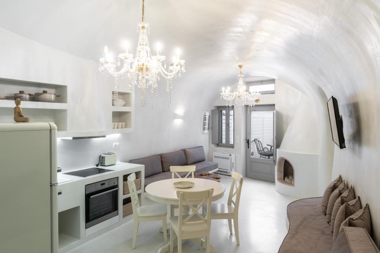 Sun Naam Home Santorini With Heated Jacuzzi Karterados  Bagian luar foto